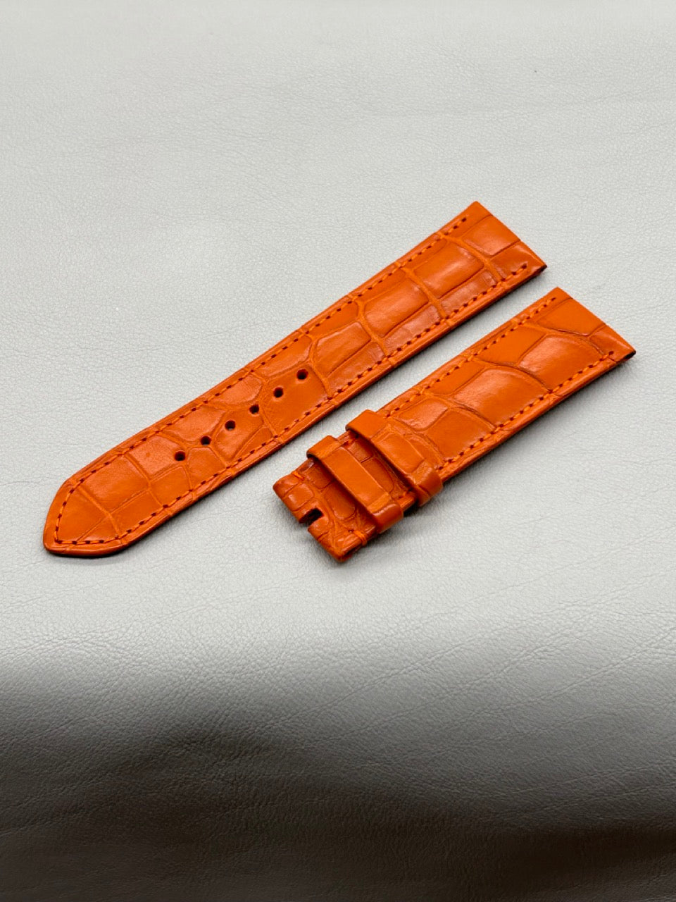 Alligator Orange Mat