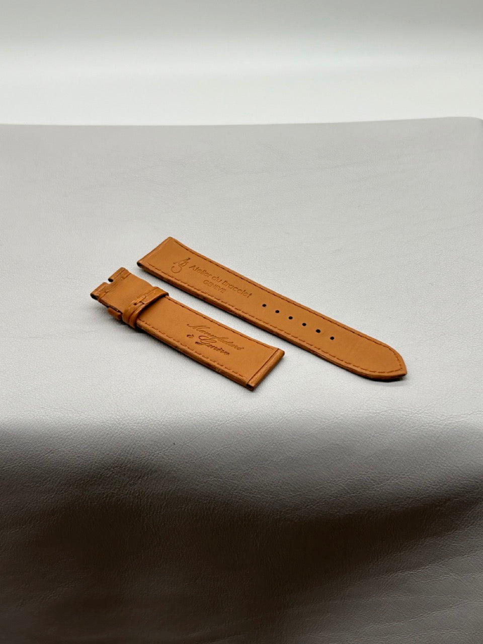 Alligator Brun Mat